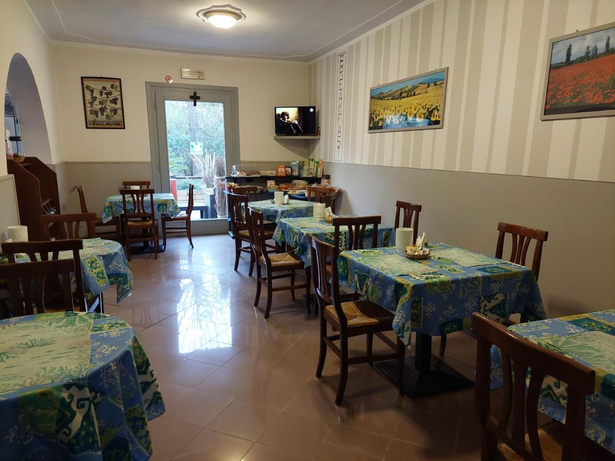 La Passeggiata Hotel 3*